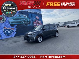Used 2023 Kia Soul LX image 1