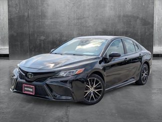Used 2023 Toyota Camry SE image 1
