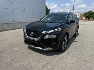 Used 2021 Nissan Rogue Platinum image 1