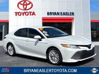 Used 2020 Toyota Camry XLE image 1