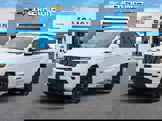 Used 2020 Jeep Grand Cherokee Altitude image 1