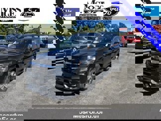 Used 2024 Subaru Ascent Premium w/ Convenience Package image 1