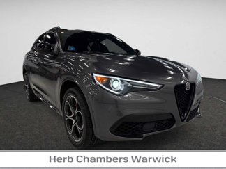 Used 2022 Alfa Romeo Stelvio Veloce video 1