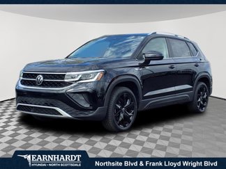 Used 2022 Volkswagen Taos SEL image 1