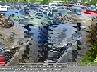 Used 2018 Honda Accord Touring image 1