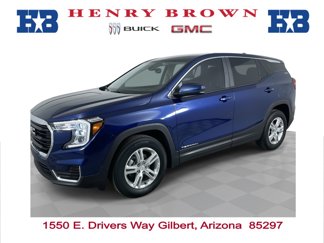 Used 2023 GMC Terrain SLE image 1