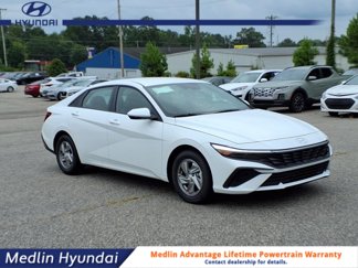 New 2025 Hyundai Elantra SE image 1