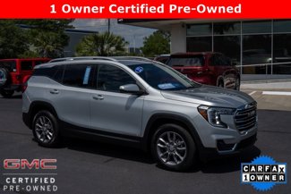 Certified 2022 GMC Terrain SLT w/ LPO, Floor Liner Package image 1
