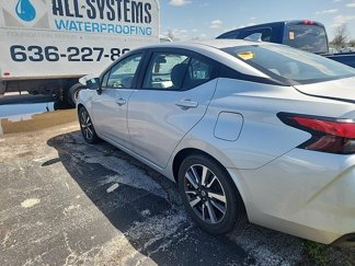 Used 2021 Nissan Versa SV image 1