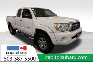 Used 2010 Toyota Tacoma PreRunner image 1