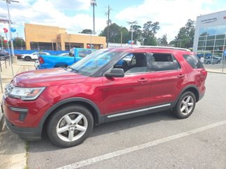 Used 2018 Ford Explorer XLT image 1