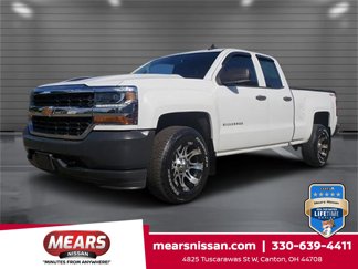 Used 2017 Chevrolet Silverado 1500 W/T w/ Trailering Package image 1