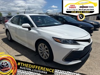 Used 2023 Toyota Camry LE image 1