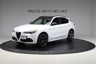 Used 2022 Alfa Romeo Stelvio Veloce image 1
