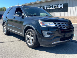 Used 2017 Ford Explorer XLT w/ Equipment Group 202A image 1