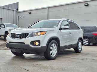 Used 2013 Kia Sorento LX w/ Convenience Pkg image 1