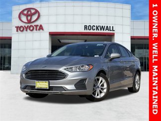 Used 2020 Ford Fusion SE image 1