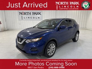 Used 2021 Nissan Rogue Sport S image 1