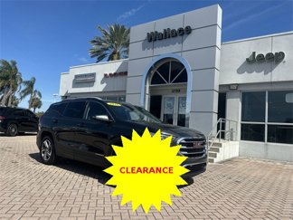 Used 2021 GMC Terrain SLT w/ LPO, Floor Liner Package image 1