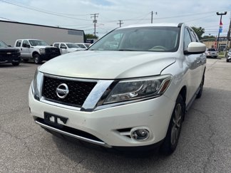 Used 2014 Nissan Pathfinder S image 1