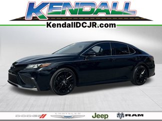 Used 2021 Toyota Camry XSE image 1
