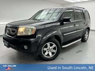 Used 2011 Honda Pilot Touring image 1