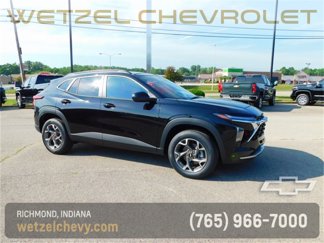 New 2025 Chevrolet Trax LT w/ Driver Confidence Package image 1