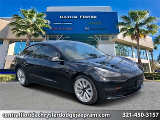 Used 2022 Tesla Model 3 Standard Range image 1