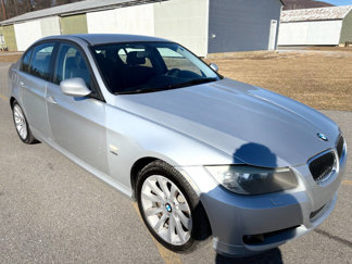 Used 2011 BMW 328i xDrive Sedan image 1