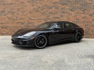 Used 2023 Porsche Panamera 4 image 1