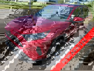 Used 2022 Toyota RAV4 LE image 1