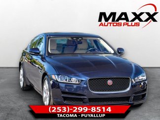 Used 2019 Jaguar XE Premium image 1