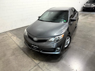 Used 2012 Toyota Camry SE image 1