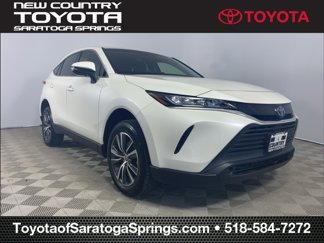 Used 2022 Toyota Venza LE image 1
