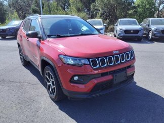 Used 2024 Jeep Compass Limited image 1