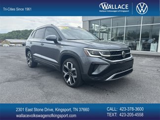 Used 2022 Volkswagen Taos SEL image 1