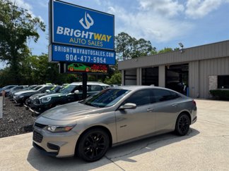 Used 2017 Chevrolet Malibu LT image 1