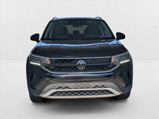 Used 2024 Volkswagen Taos SE video 2