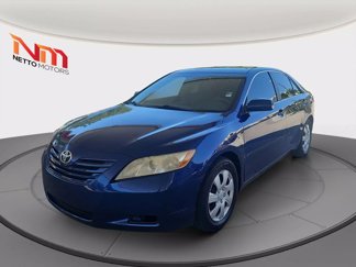 Used 2009 Toyota Camry LE image 1