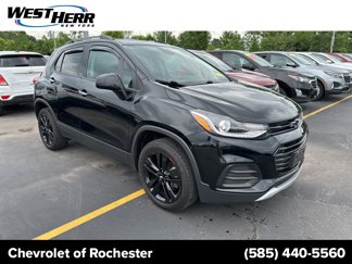 Used 2019 Chevrolet Trax LT w/ Sun & Sound Package image 1