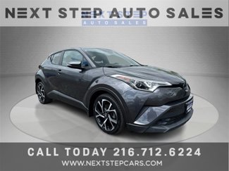Used 2018 Toyota C-HR XLE image 1