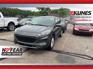 Used 2020 Ford Escape SE image 1