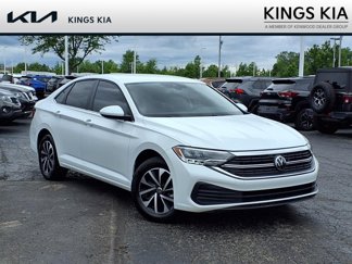 Used 2024 Volkswagen Jetta S image 1