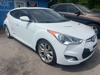 Used 2012 Hyundai Veloster w/ Style Pkg image 1