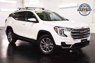 Used 2022 GMC Terrain SLT image 1