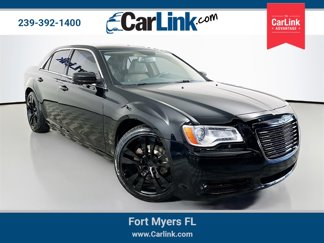 Used 2013 Chrysler 300 image 1