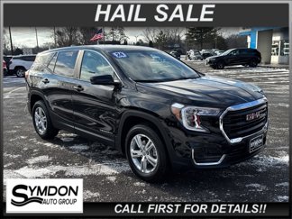 Used 2024 GMC Terrain SLE image 1
