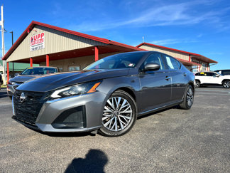 Used 2023 Nissan Altima 2.5 SV image 1