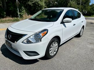 Used 2016 Nissan Versa SV image 1