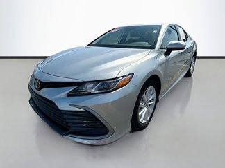 Used 2024 Toyota Camry LE image 1